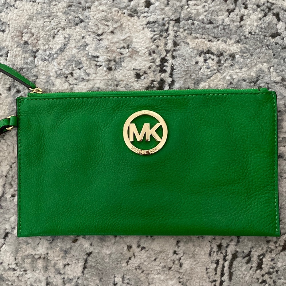 MK soft leather Kelly green wristlet